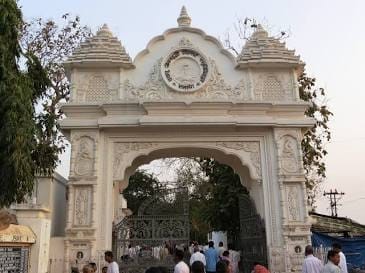 Satsang Ashram Deoghar — century-old spiritual community campus with temple and mature trees, Jharkhand