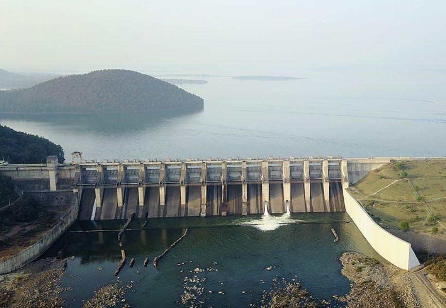 Chandil Dam reservoir — vast Subarnarekha backwaters with forested islands and hills, Saraikela-Kharsawan, Jharkhand